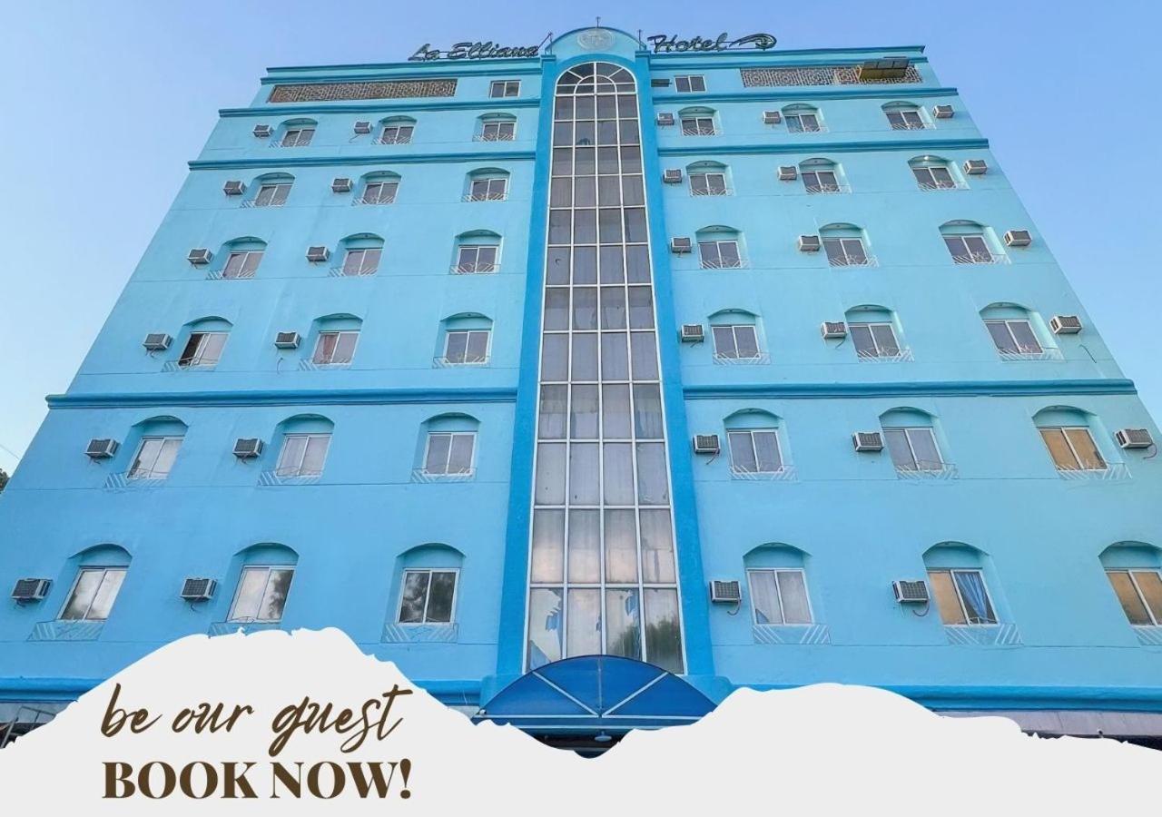 La Elliana Hotel & Restaurant, Inc. ลาวัก ภายนอก รูปภาพ